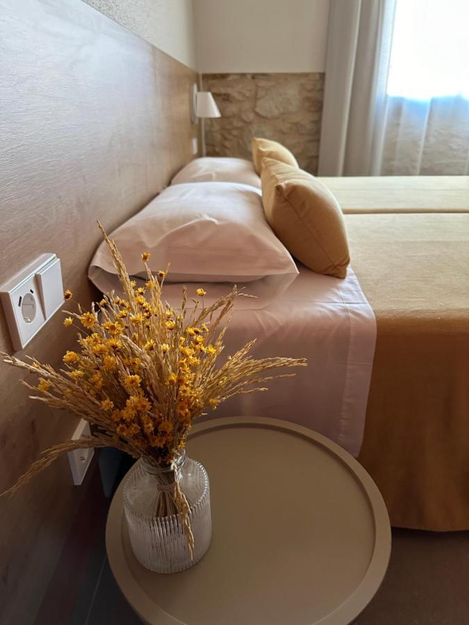 Hostal Barris Pals Bagian luar foto