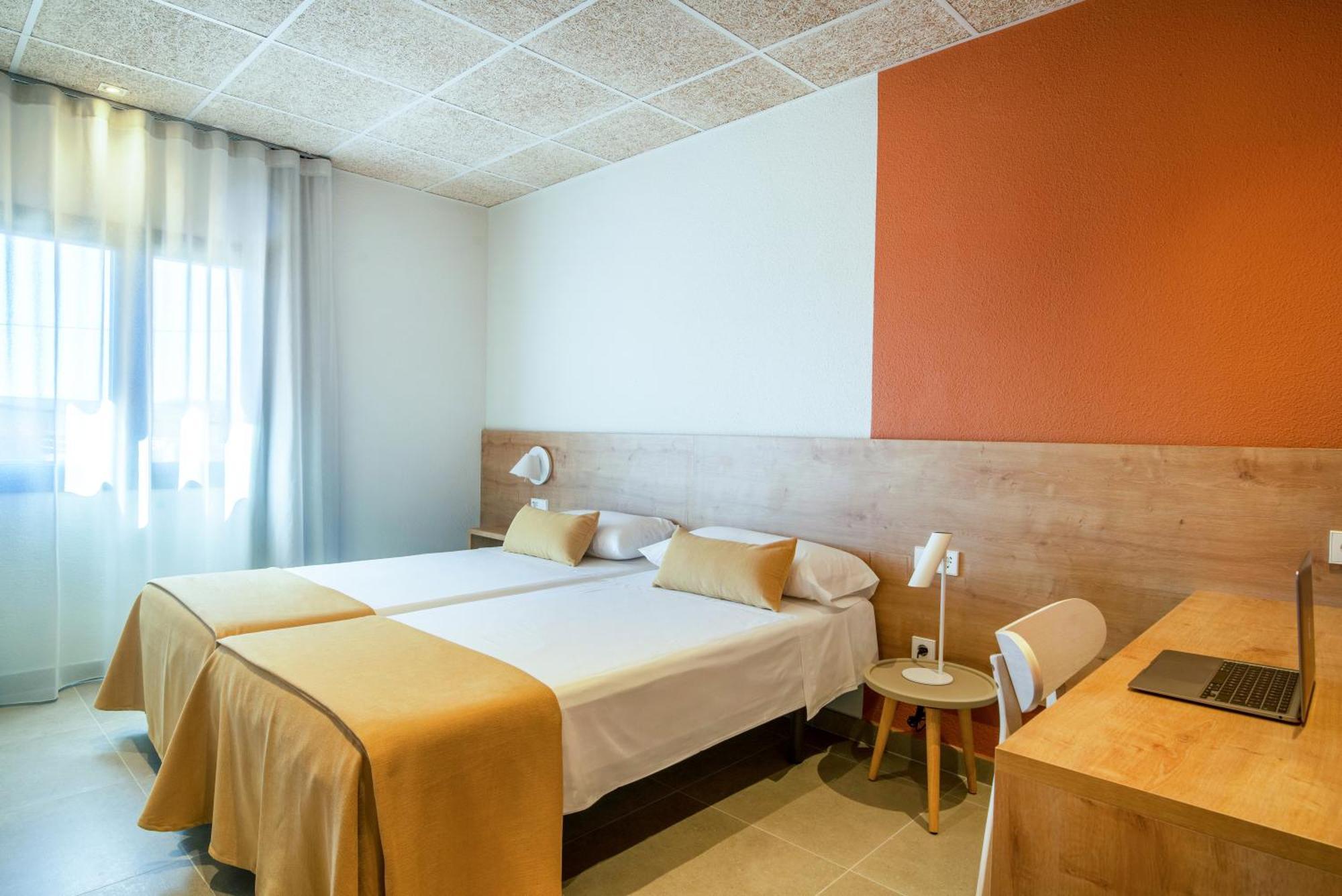 Hostal Barris Pals Bagian luar foto